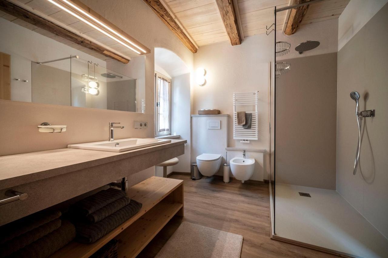 Weingut Kornell - Schafferhaus Cosmas Und Zeder Apartment Terlano Luaran gambar